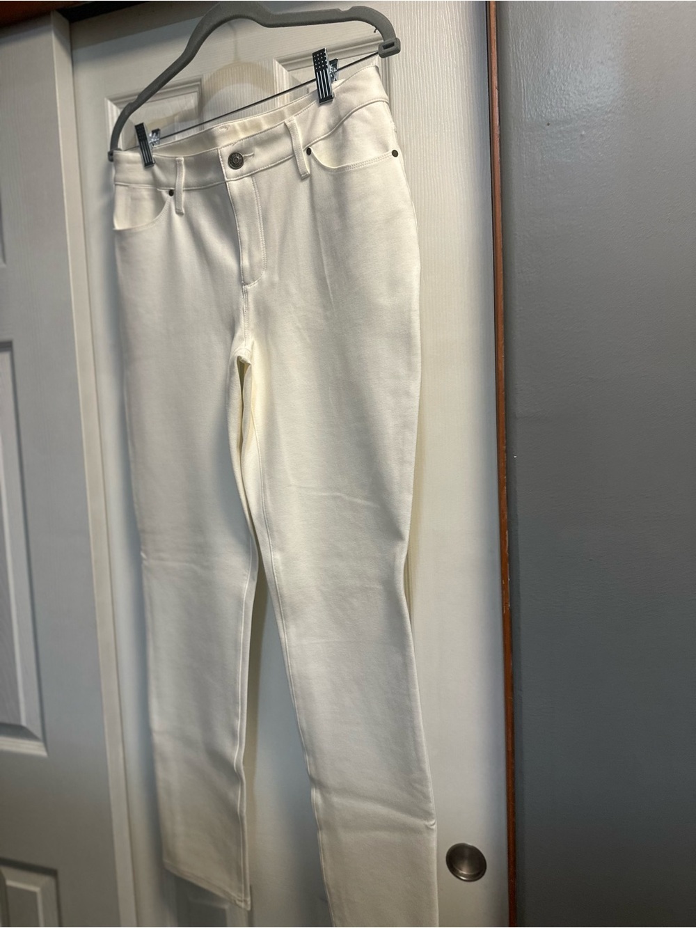 Chico's Cream Skinny Jeans